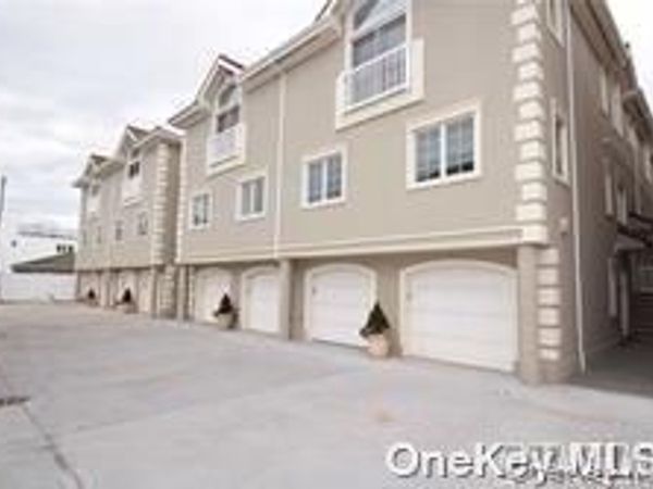 1051 Oceanfront , Unit 7, Long Beach, NY 11561