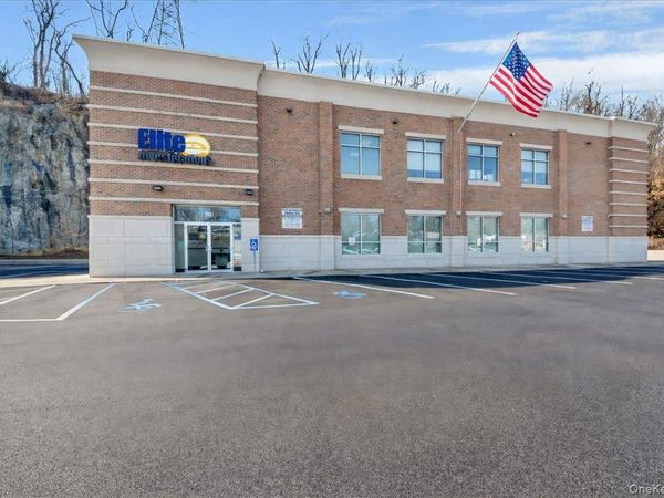 1981 Central Park Avenue , Yonkers, NY 10710