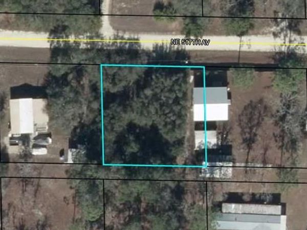 517th Ave, Old Town, FL 32680