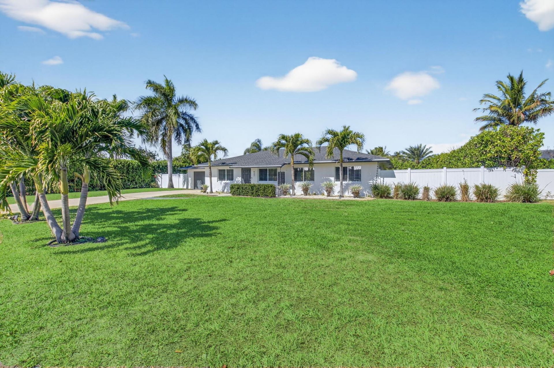 937 SW 36th Court, Boynton Beach, FL 33435 Photo