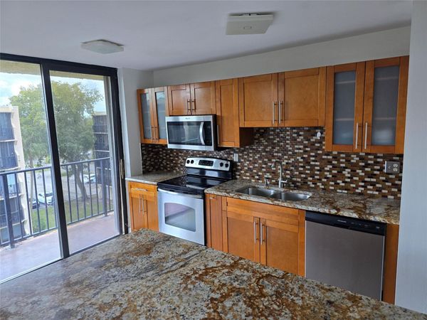 3590 Blue Lake Dr, Unit 504, Pompano Beach, FL 33064