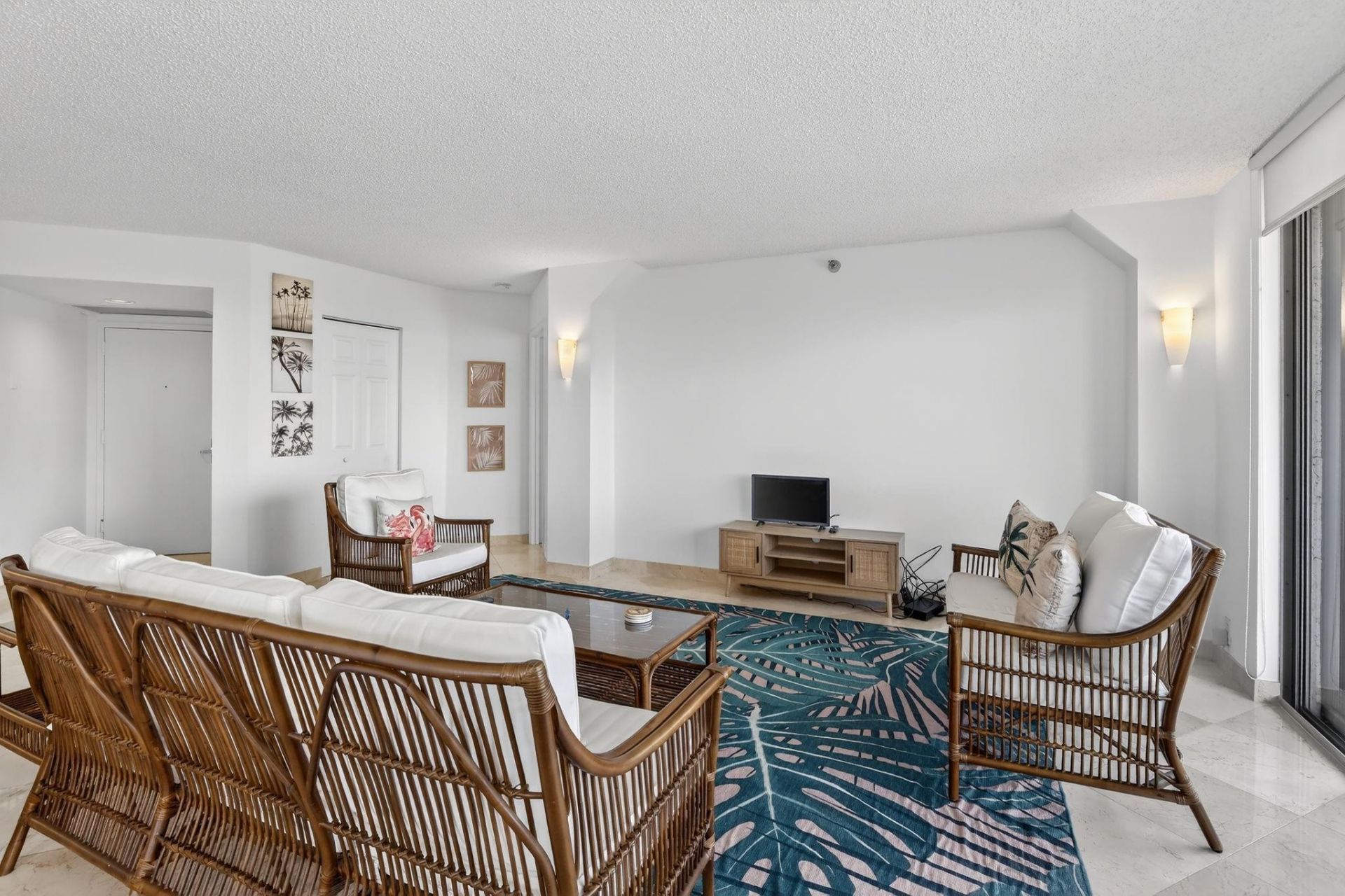 3400 NE 192nd Street, Unit 1008, Miami, FL 33180 Photo