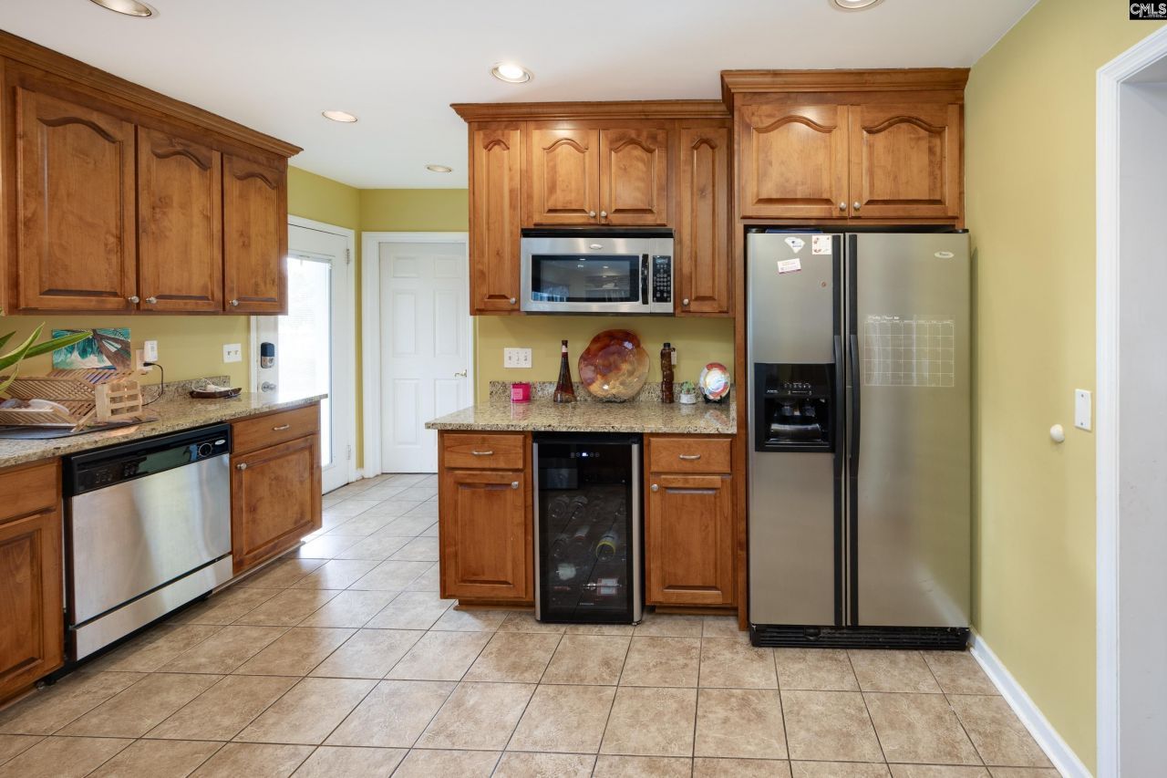 708 Fairway Lane  Photo 13