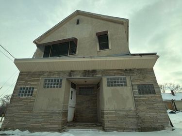 1950 Newton Avenue N, Minneapolis, MN 55411