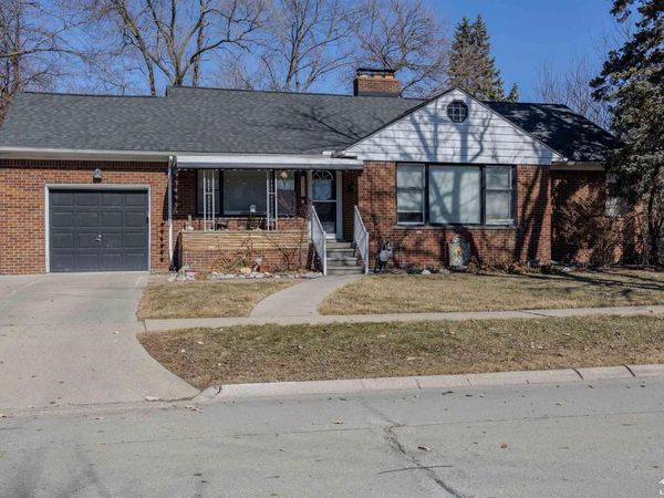 13820 Catalpa Street, Southgate, MI 48195