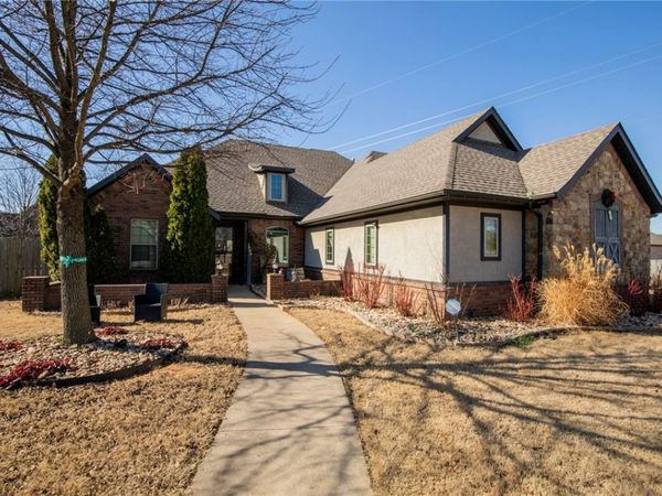 2803 SW Aster Way , Bentonville, AR 72713