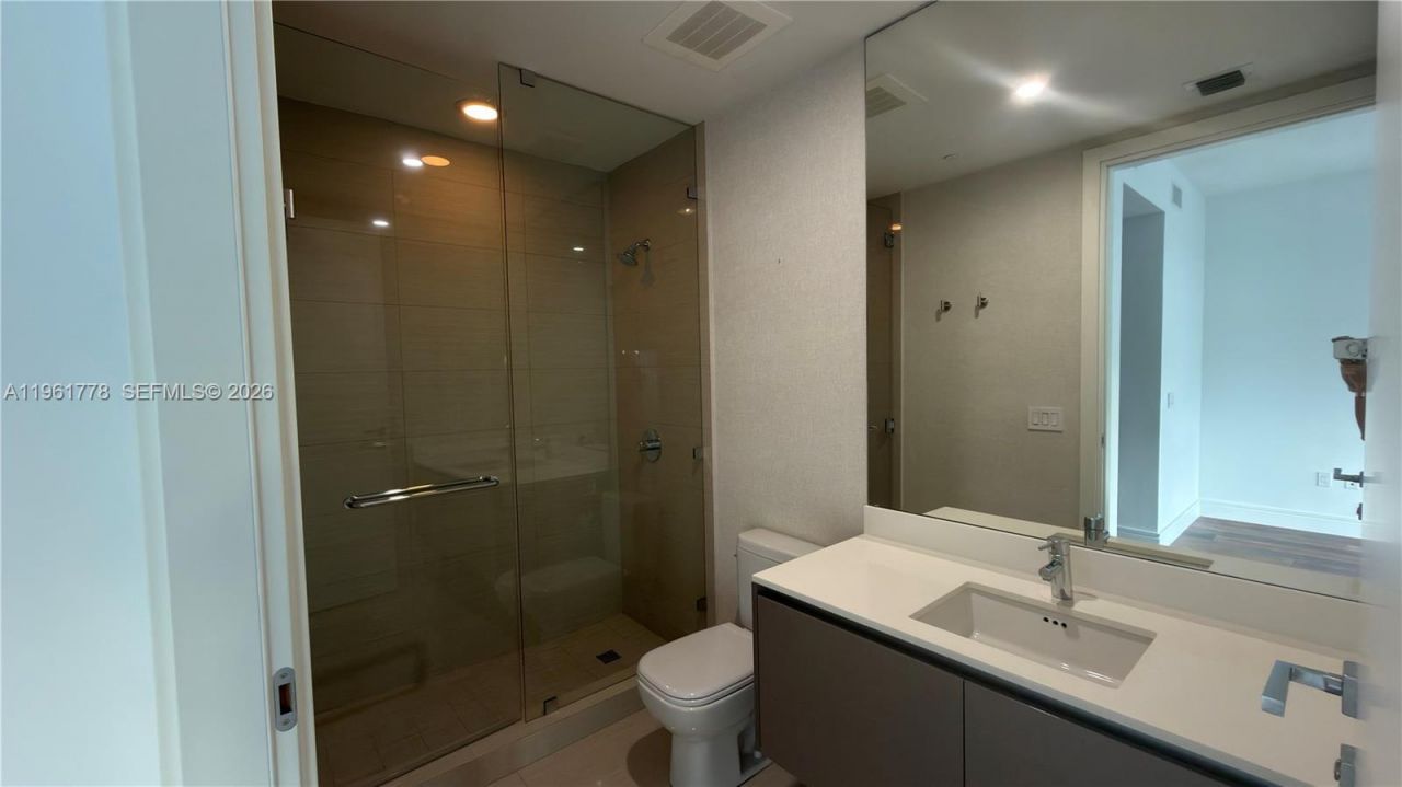 3250 NE 188th St , Unit 204, Aventura, FL 33180 Photo