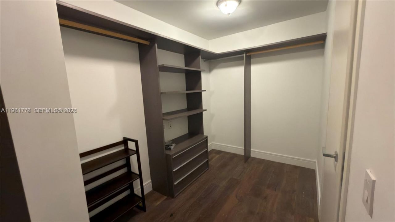 3250 NE 188th St , Unit 204, Aventura, FL 33180 Photo