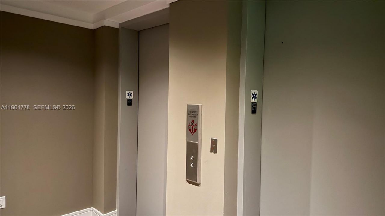 3250 NE 188th St , Unit 204, Aventura, FL 33180 Photo