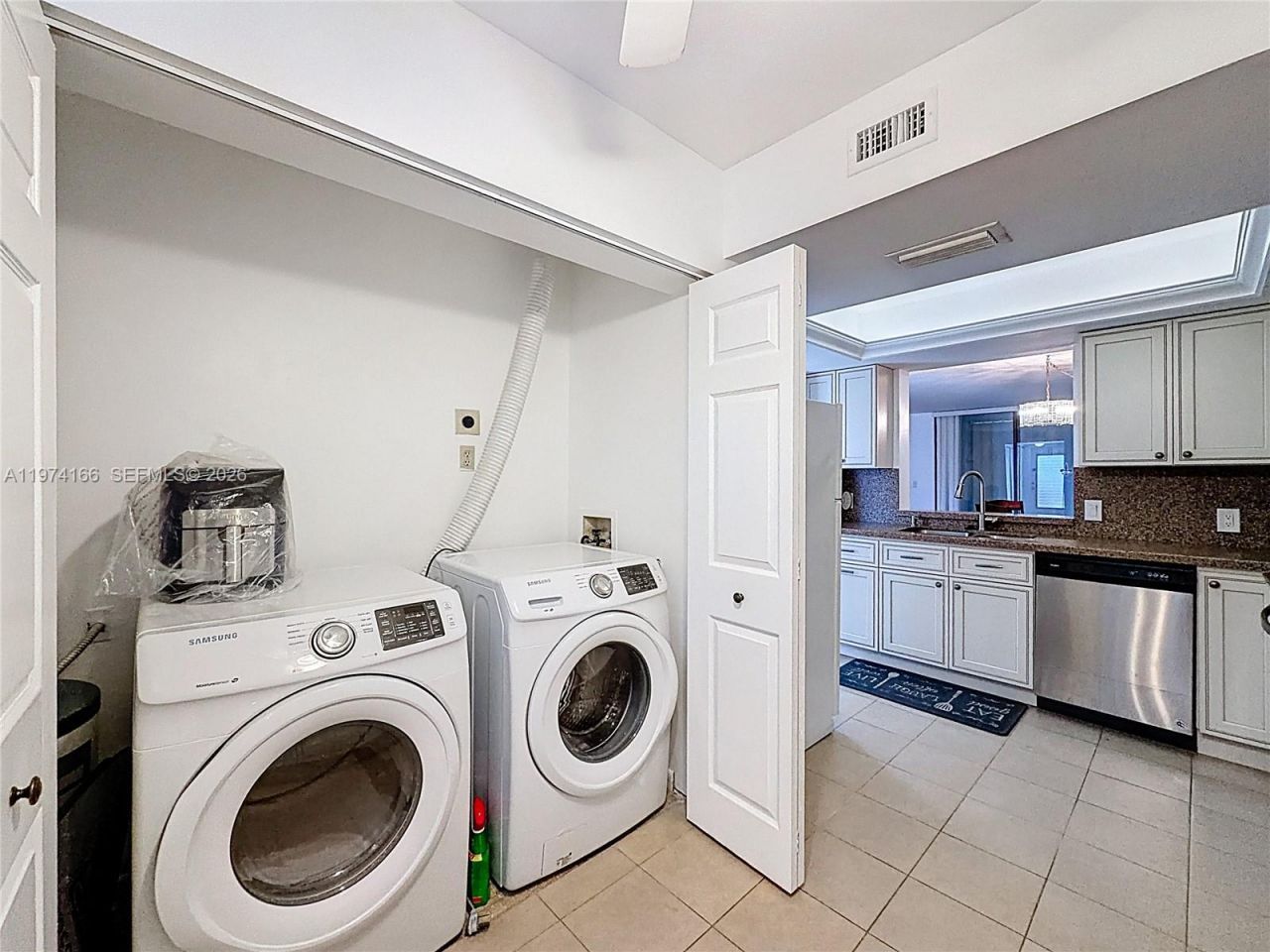 7331 NW 18th St, Unit 202, Margate, FL 33063 Photo