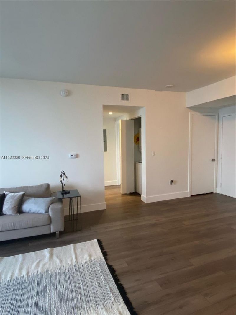 1010 SW 2nd Ave, Unit 1505, Miami, FL 33130 Photo