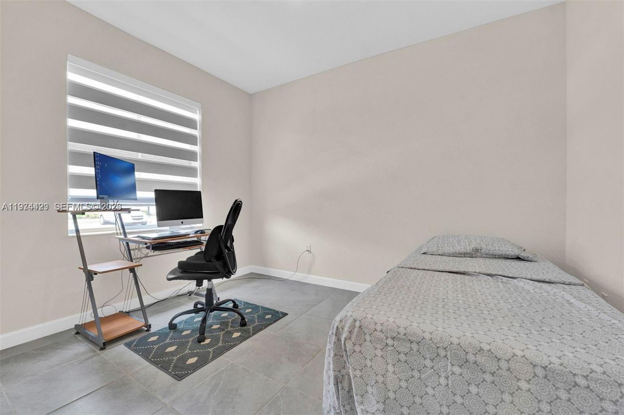 1757 SE 26th Ter , Homestead, FL 33035 Photo