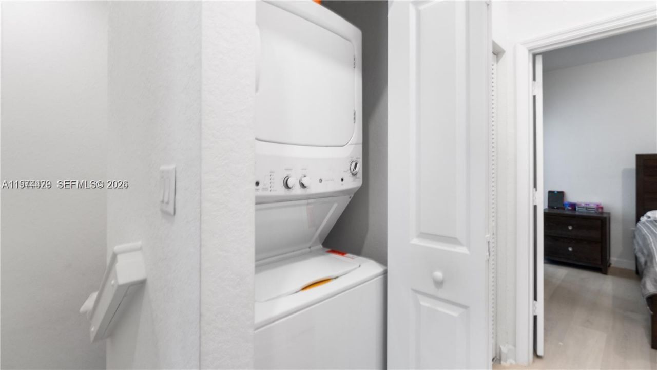 1757 SE 26th Ter , Homestead, FL 33035 Photo