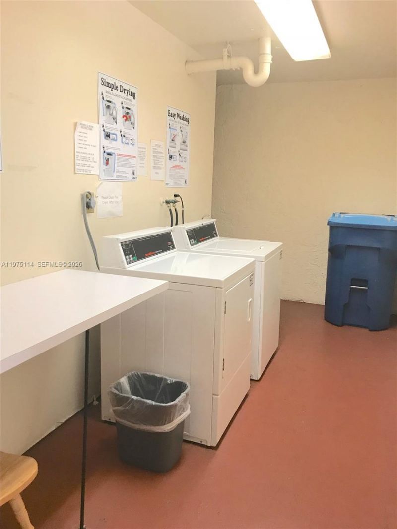 8962 S Hollybrook Blvd, Unit 202, Pembroke Pines, FL 33025 Photo