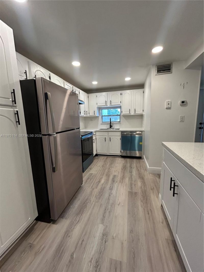 8962 S Hollybrook Blvd, Unit 202, Pembroke Pines, FL 33025 Photo