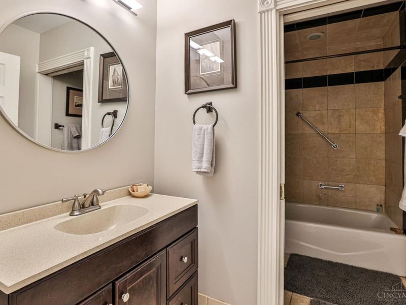 2200 Victory Parkway, Unit 2103, Cincinnati, OH 45206 Photo 34