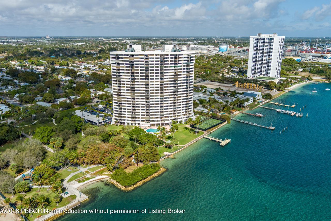 5200 N Flagler Drive, Unit 404, West Palm Beach, FL 33407 Photo