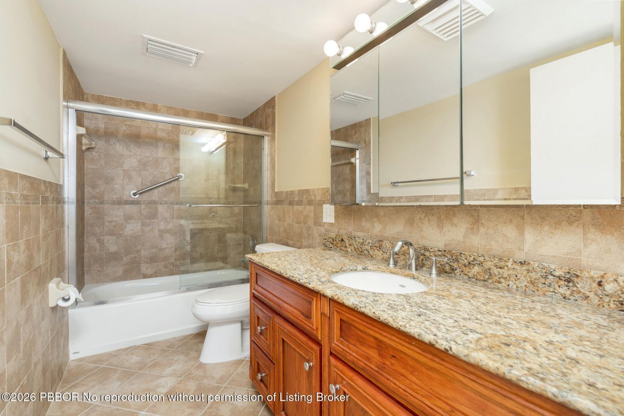 5200 N Flagler Drive, Unit 404, West Palm Beach, FL 33407 Photo