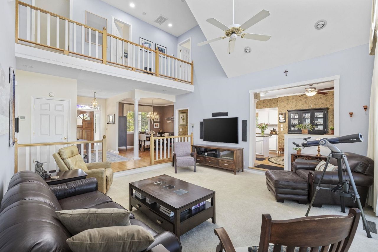 4616 Eyerly St. Photo 11