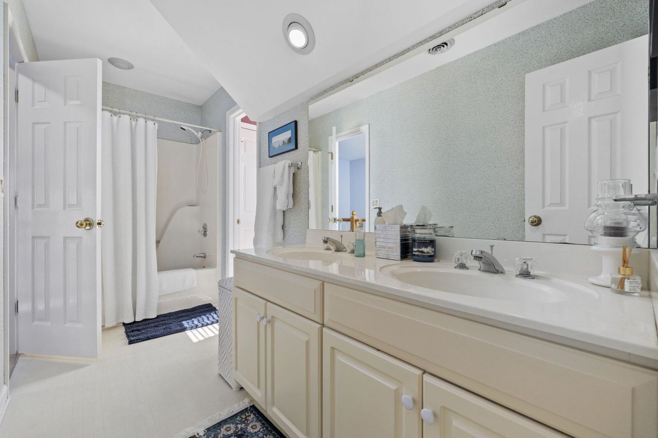 4616 Eyerly St. Photo 24