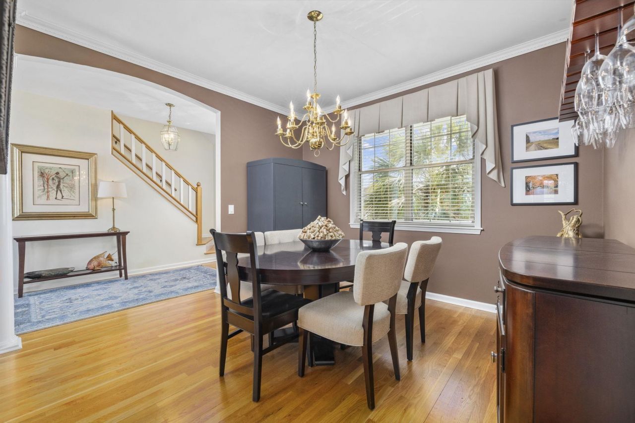 4616 Eyerly St. Photo 6