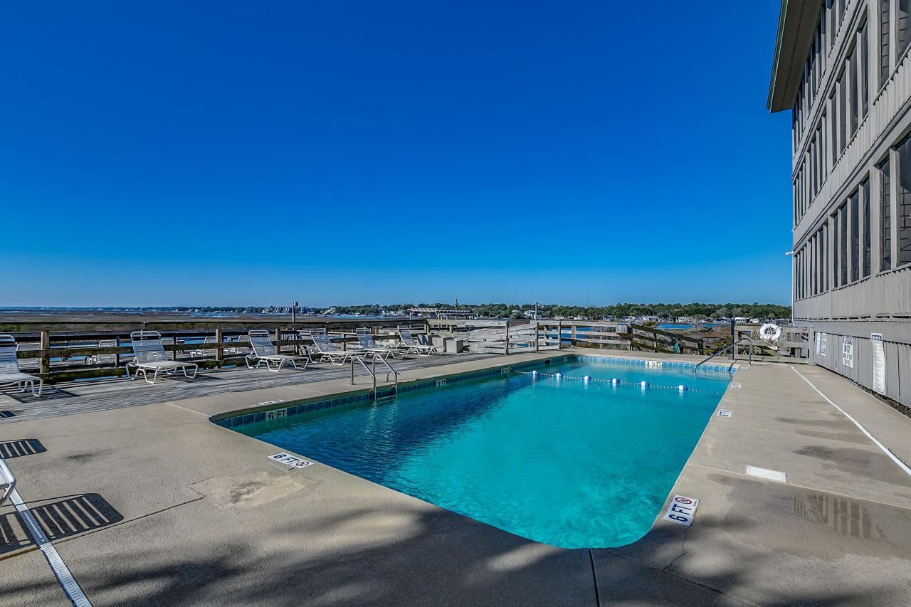 215 Atlantic Ave.  Photo 14