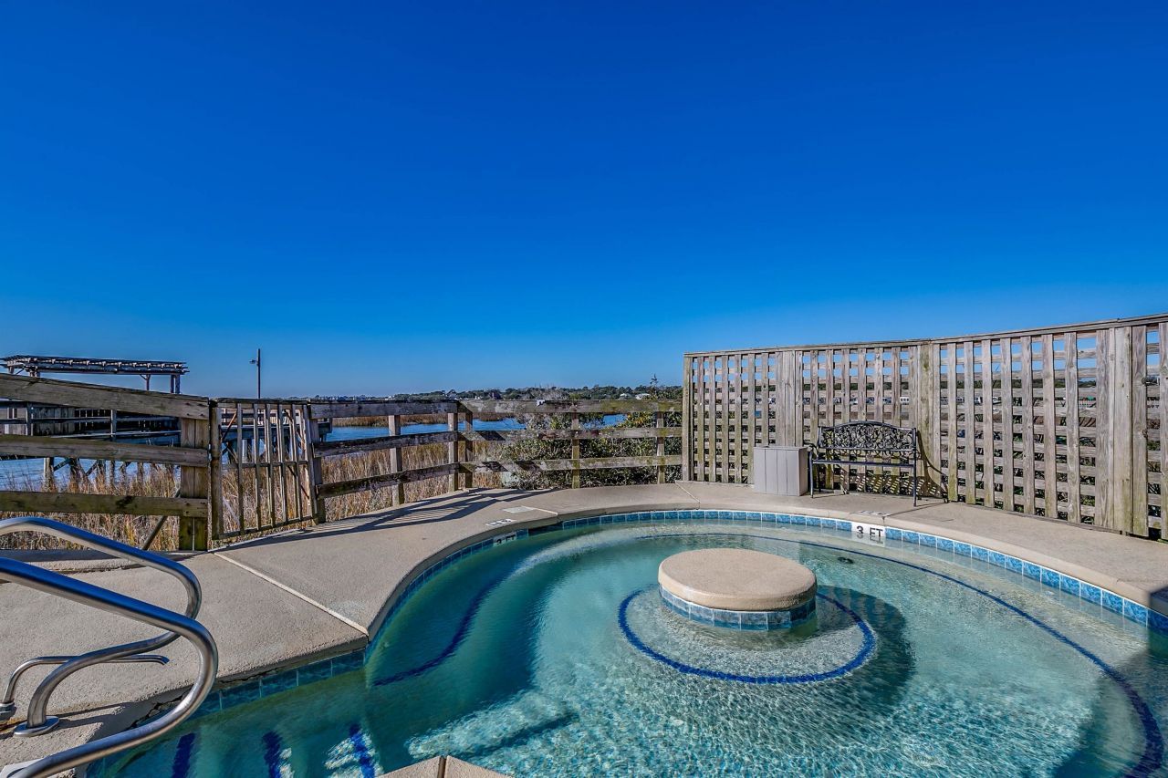 215 Atlantic Ave.  Photo 15