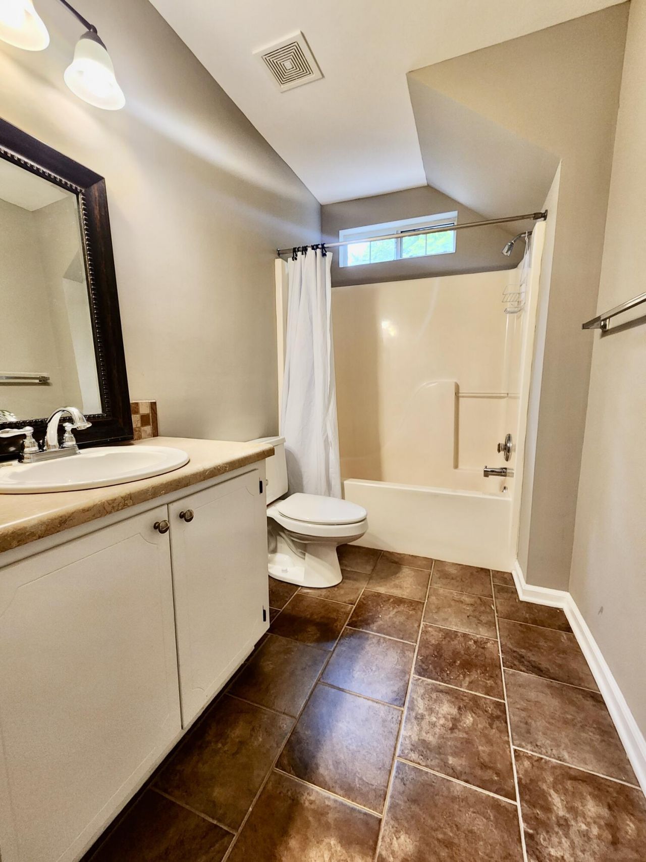 1914 Cedar Petal Lane Photo 17