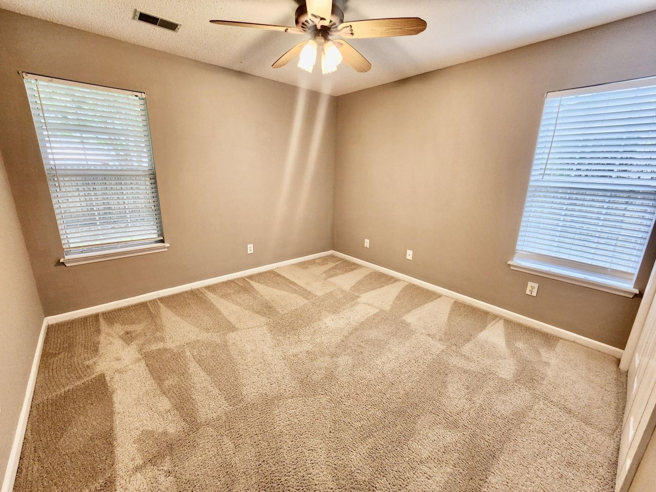 1914 Cedar Petal Lane Photo 19