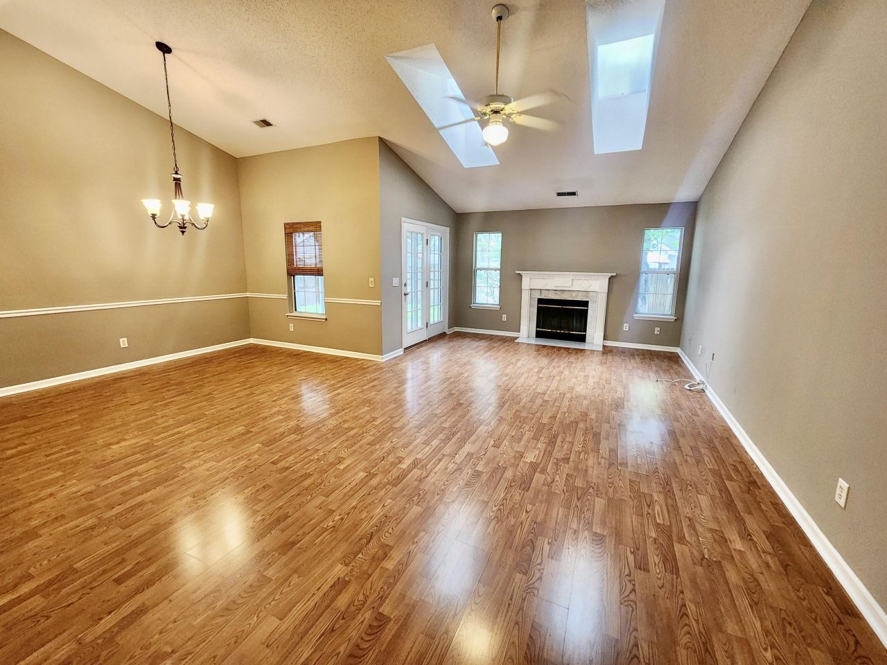 1914 Cedar Petal Lane Photo 8