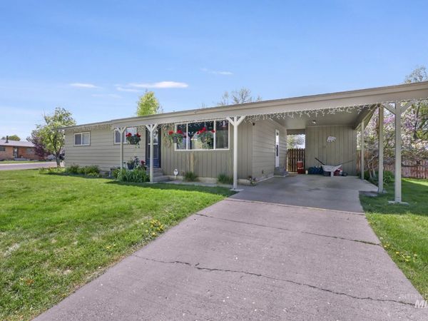 321 Dennis Drive, Burley, ID 83318