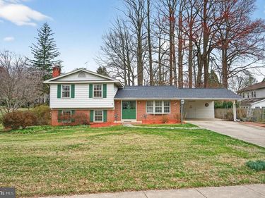 4815 WAKEFIELD CHAPEL ROAD, ANNANDALE, VA 22003