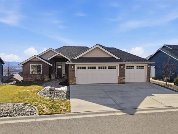 8814 E Ridgeline Ln, Spokane, WA 99217