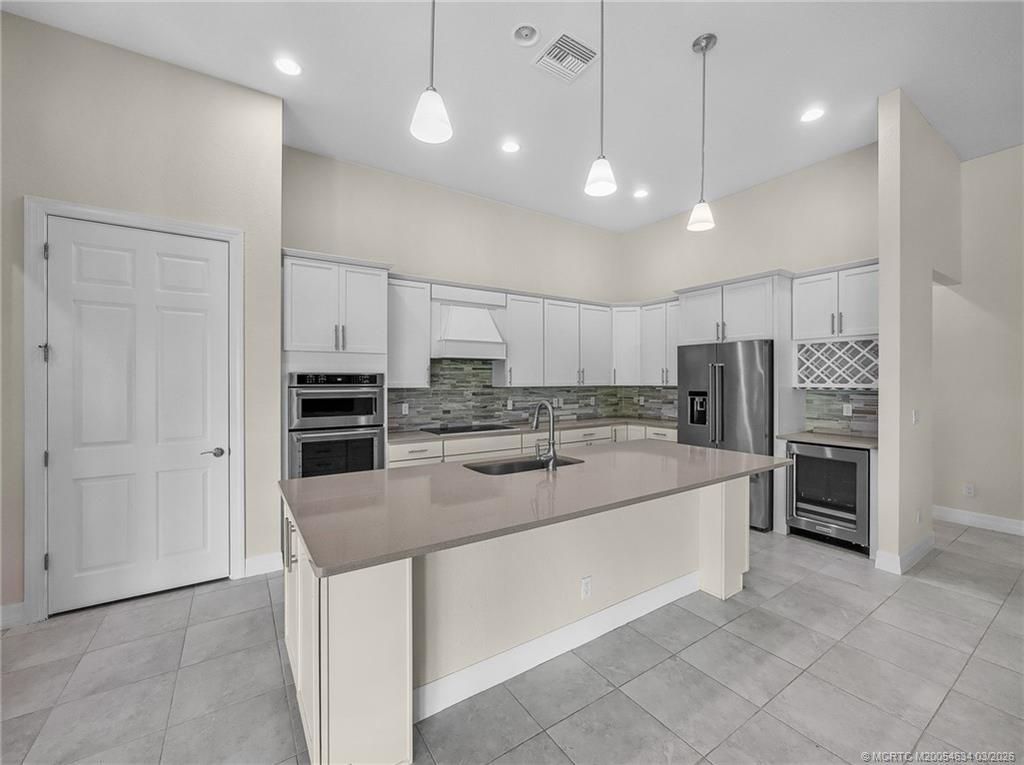 724 SW Sea Green Street, Palm City, FL 34990 Photo