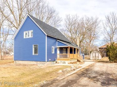 2819 Ravenswood Road, Port Huron, MI 48060