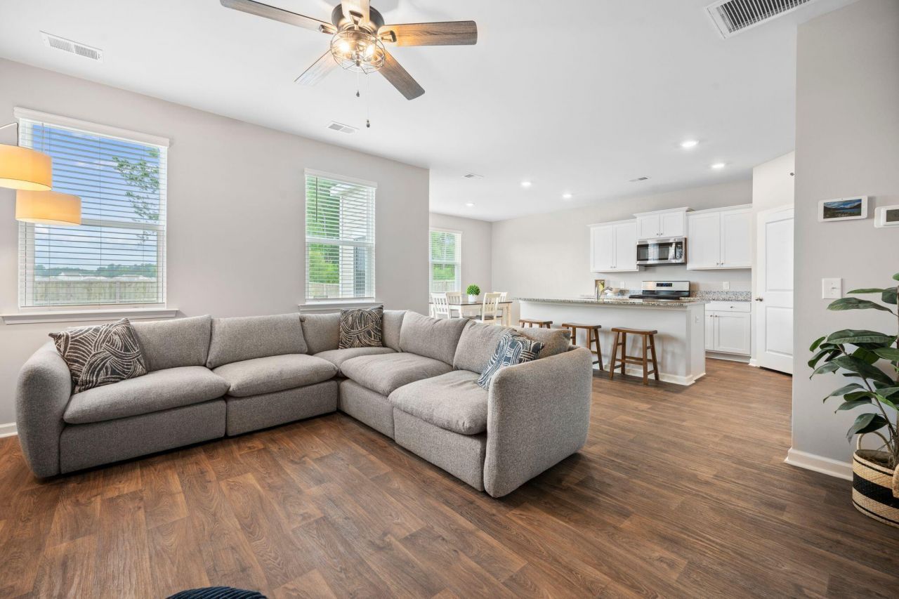 141 Sweet Cherry Lane Photo 10