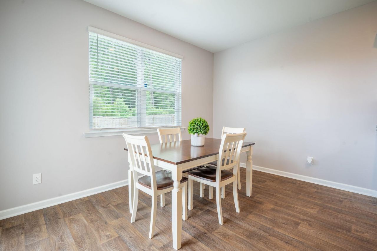 141 Sweet Cherry Lane Photo 14