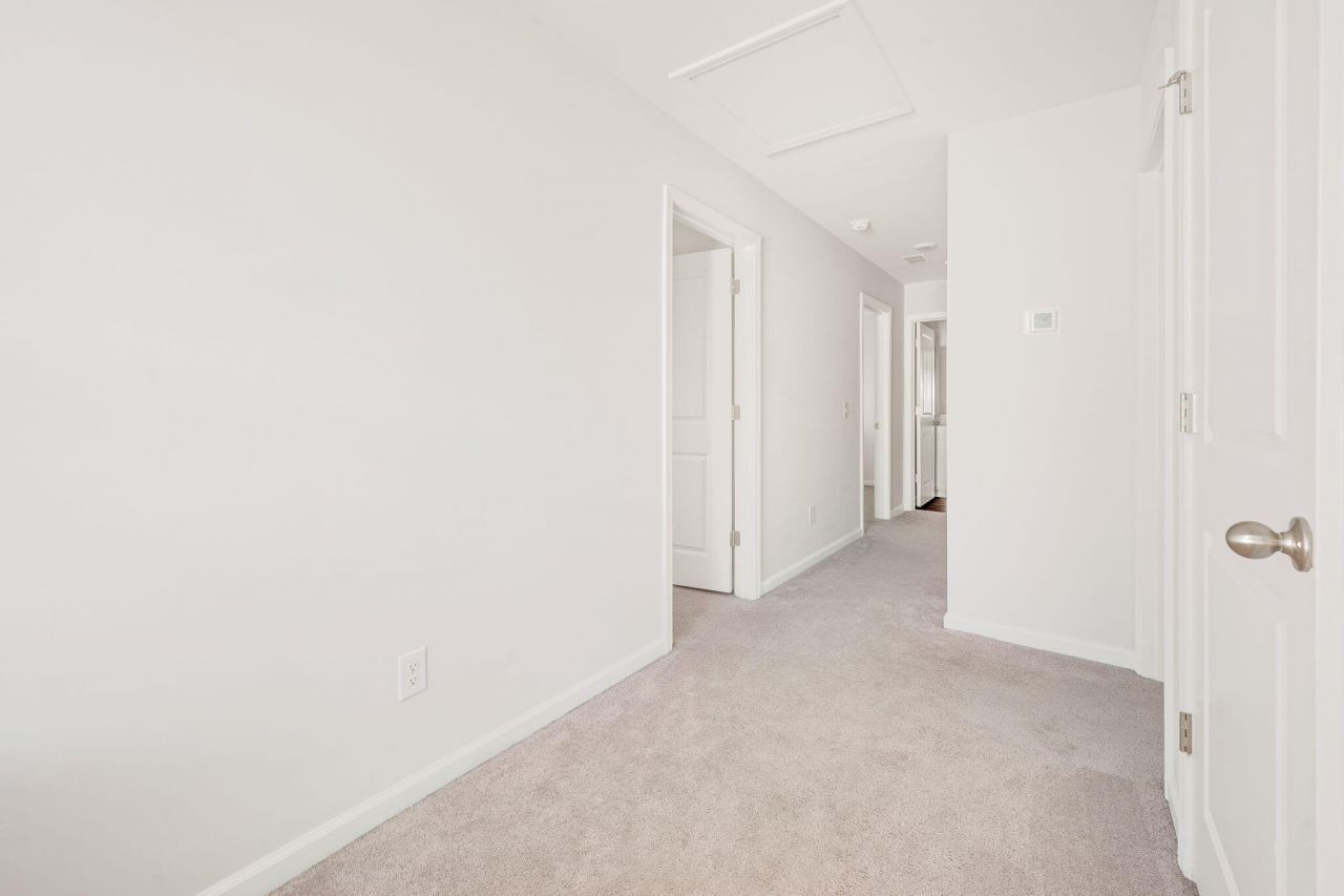 141 Sweet Cherry Lane Photo 17