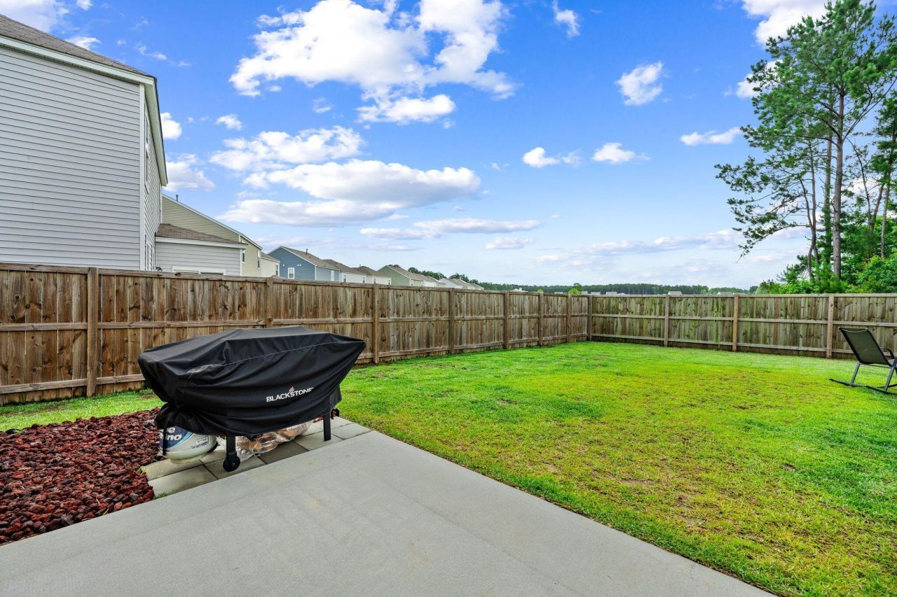 141 Sweet Cherry Lane Photo 26