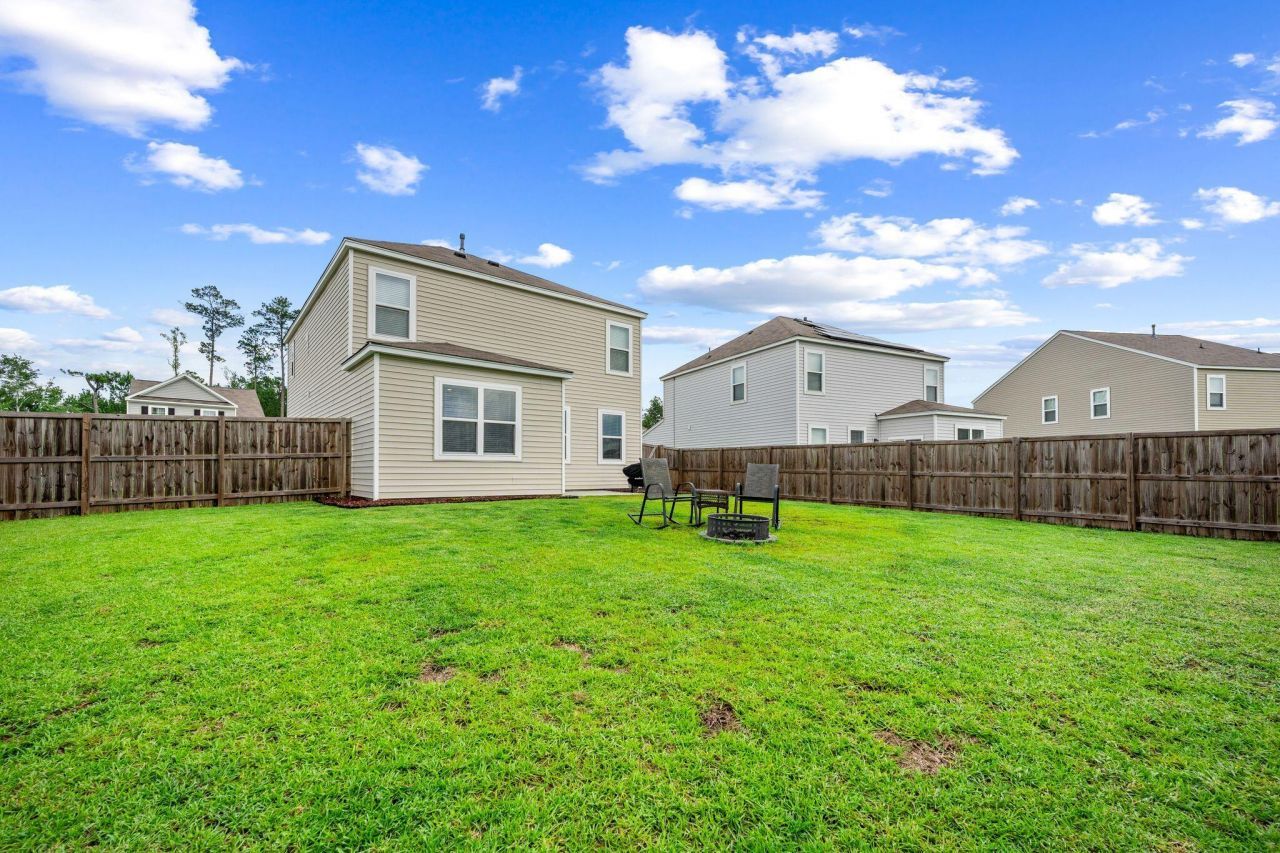 141 Sweet Cherry Lane Photo 29