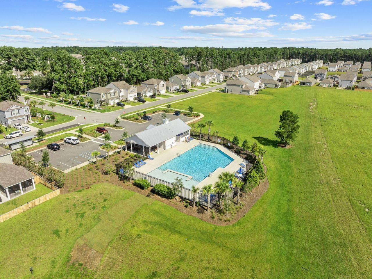 141 Sweet Cherry Lane Photo 34