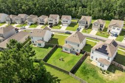 141 Sweet Cherry Lane photo 4