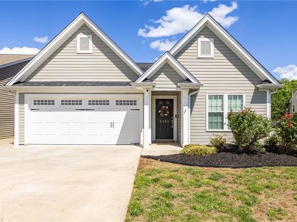 5703 Midstream Circle, Clemmons, NC 27012