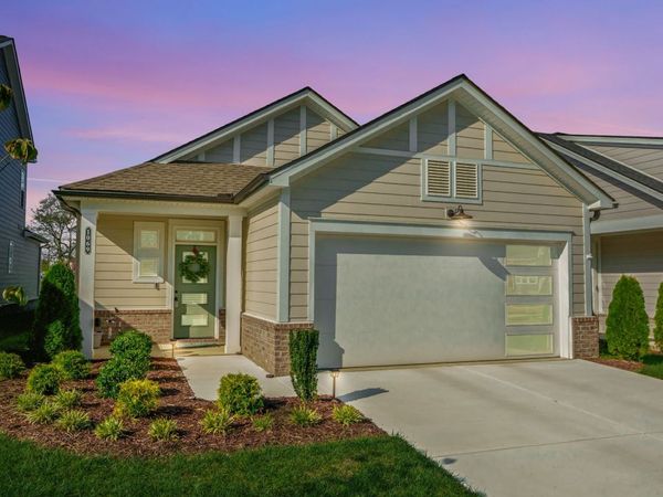 1069 Linn Cove Ct, Gallatin, TN 37066