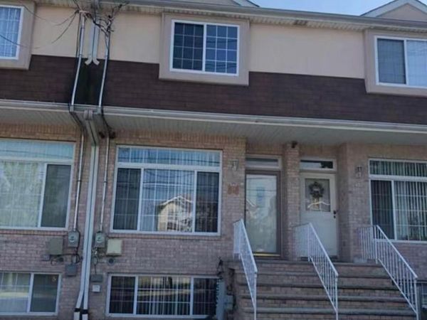 24 Merrill Avenue , Staten Island, NY 10314
