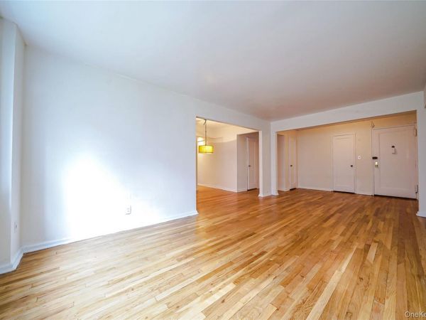 1 Fisher Drive , Unit 207, Mount Vernon, NY 10552