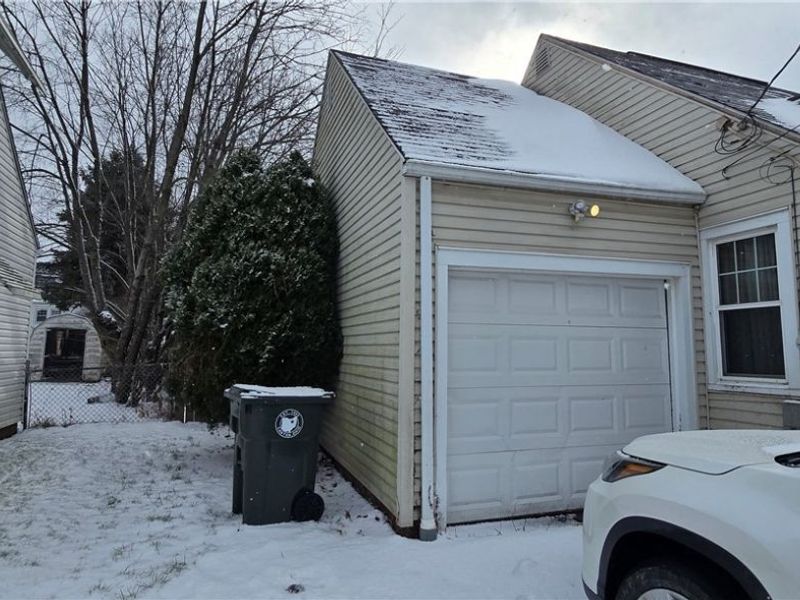 1612 25th Street NW, Canton, OH 44709 Photo 2