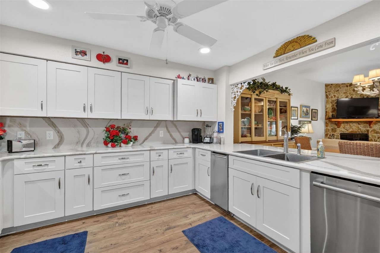913 Belle Oak Drive, Leesburg, FL 34748