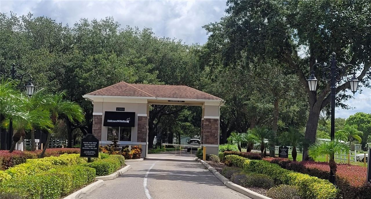 3405 Overlook Road , Unit 1623, Zellwood, FL 32798 Photo