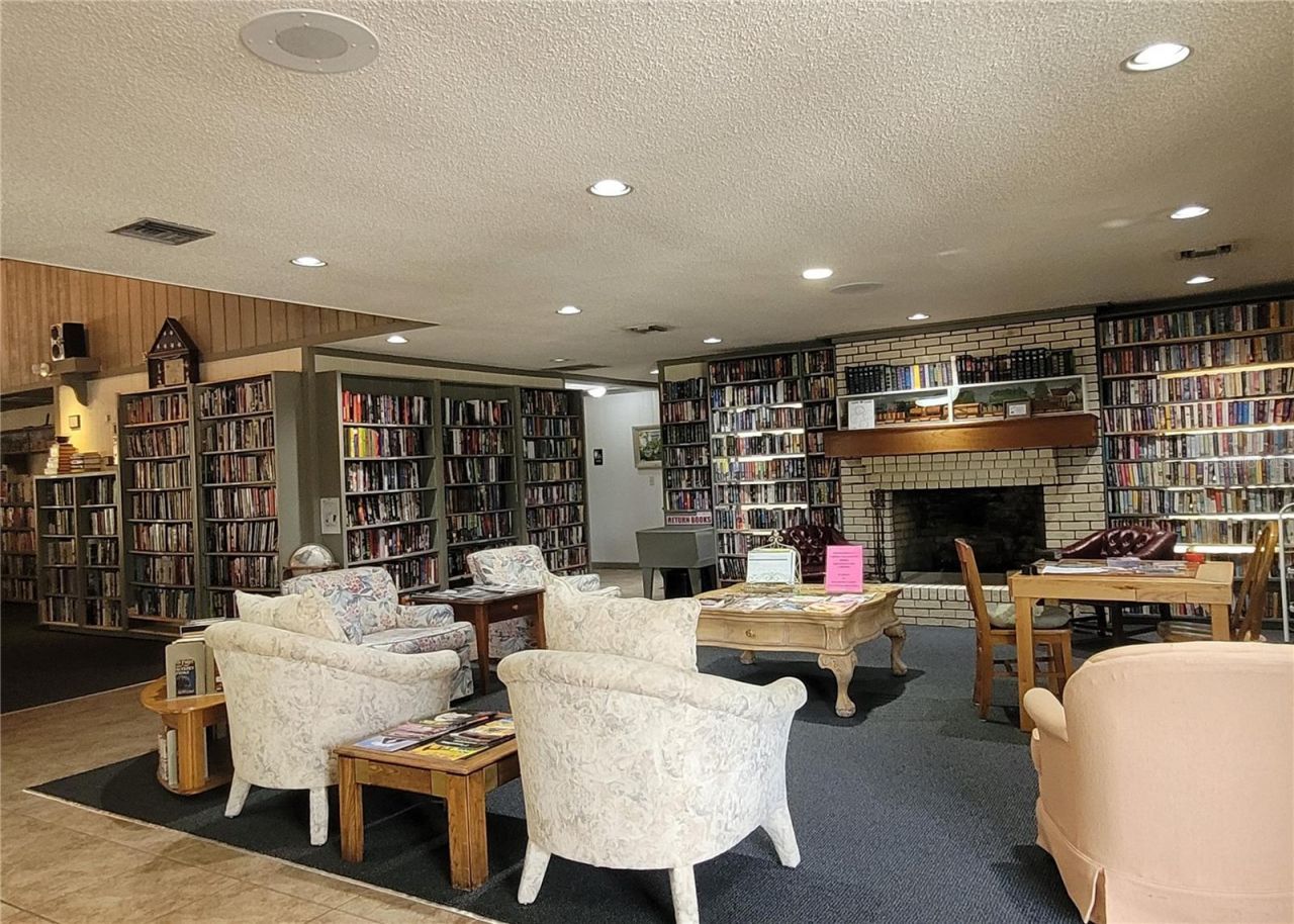 3405 Overlook Road , Unit 1623, Zellwood, FL 32798 Photo